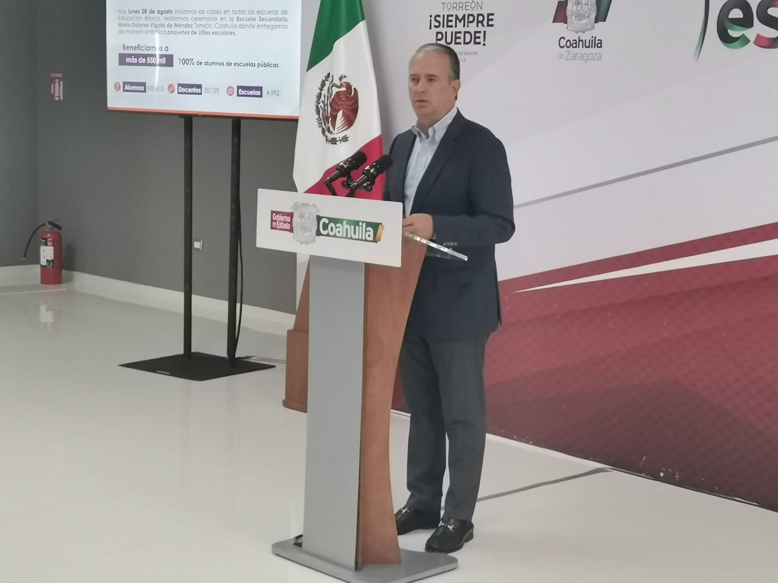 Niegan libros de texto a Coahuila