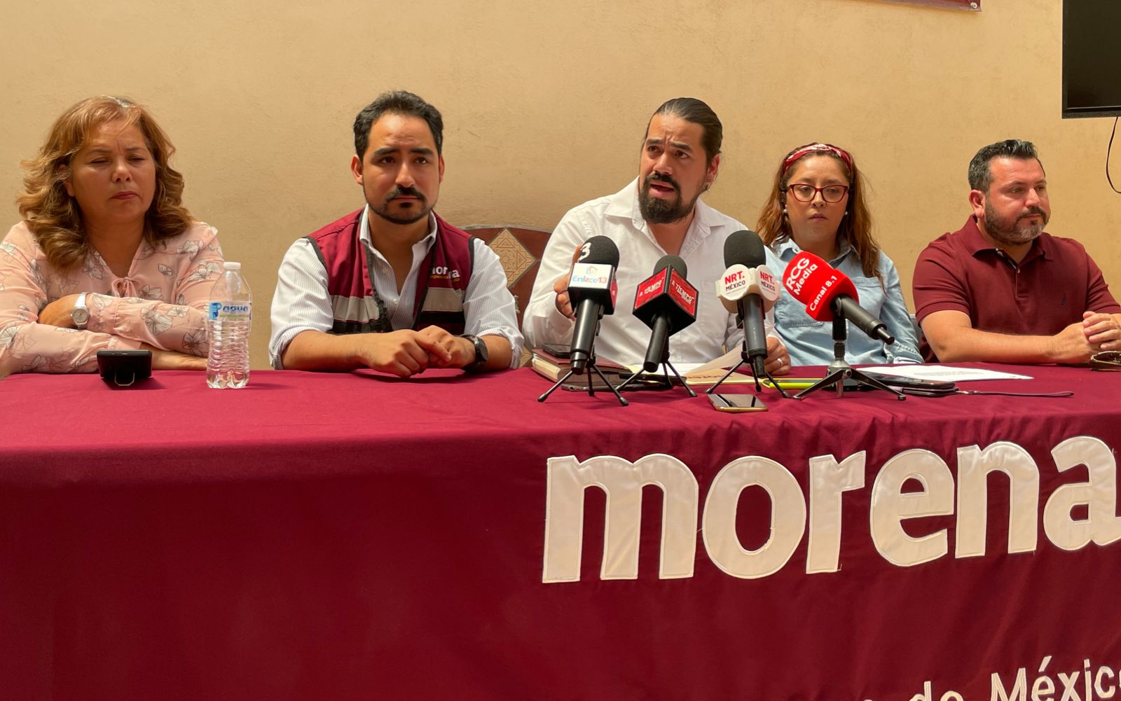 Desconocen en Morena quién encuestará a ‘corcholatas’