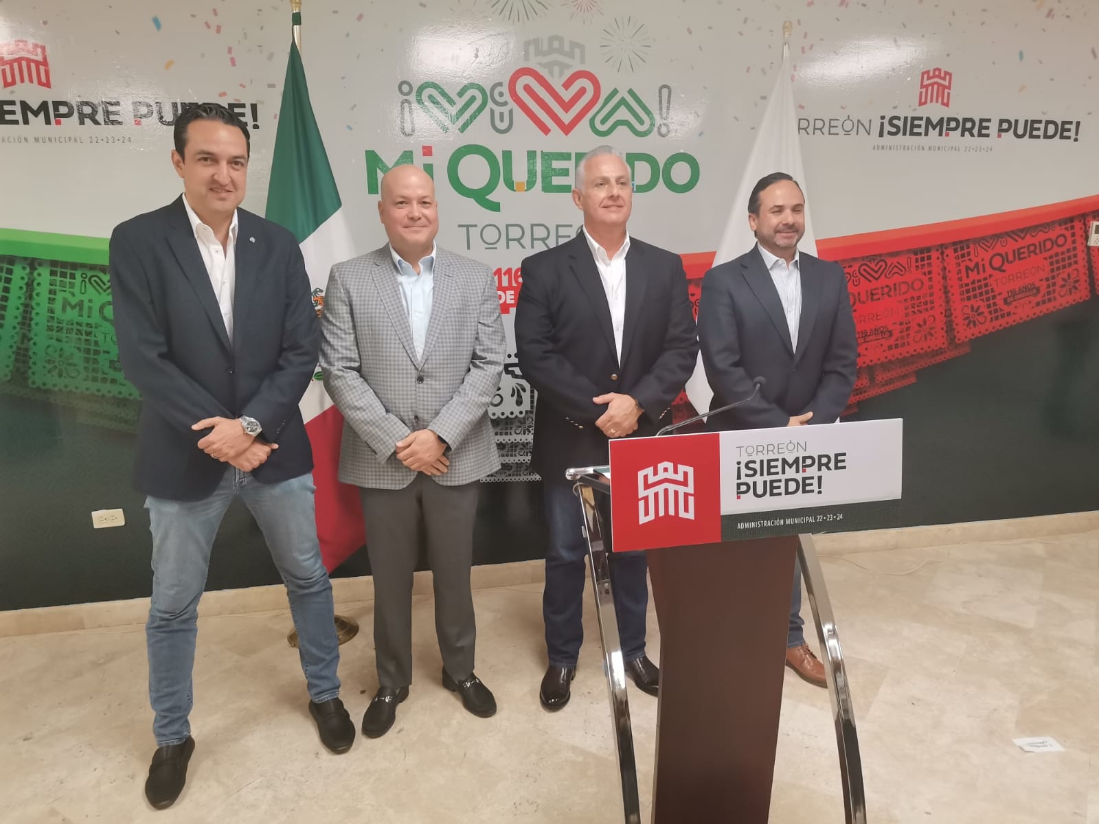 Inicia alcalde de Torreón con enroques
