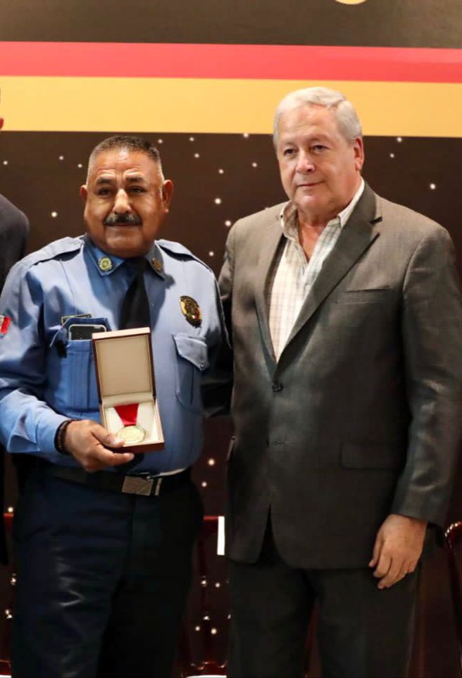 Entrega Chema Fraustro el Galardón Tláloc 2023