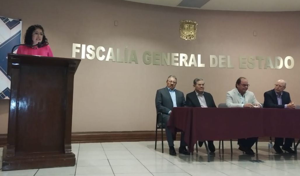 Celebran taller sobre el suicidio para medios de comunicación