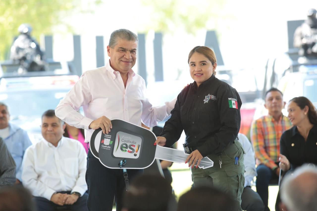 Con inversión de más de 58 mdp, entrega MARS 60 patrullas