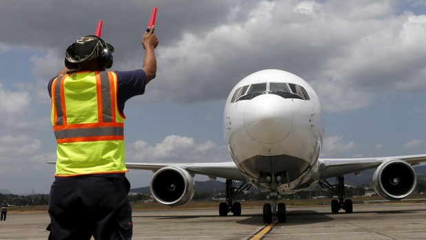 Urge reactivar vuelos: Canacintra sureste