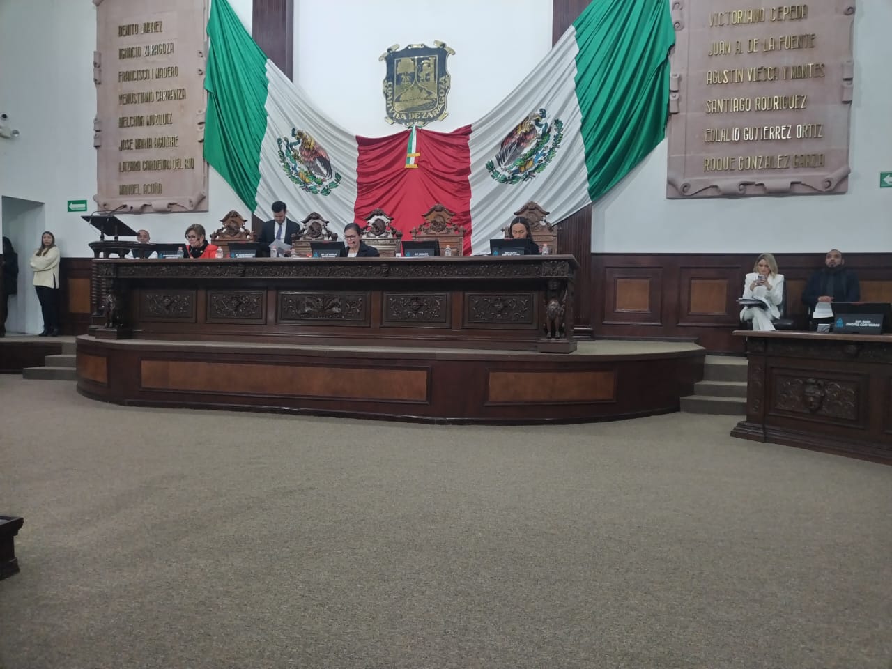 Aprueban diputados mayores penas por maltrato animal