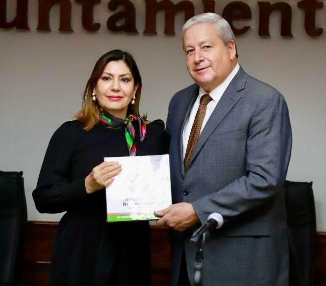 Entrega Chema Fraustro 2do Informe; destaca trabajo unido con Cabildo