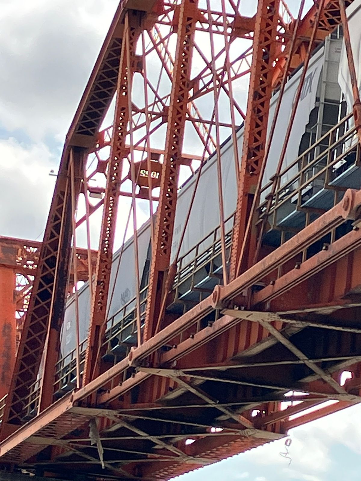 Cierre de cruce ferroviario a EU provoca millonarias pérdidas 