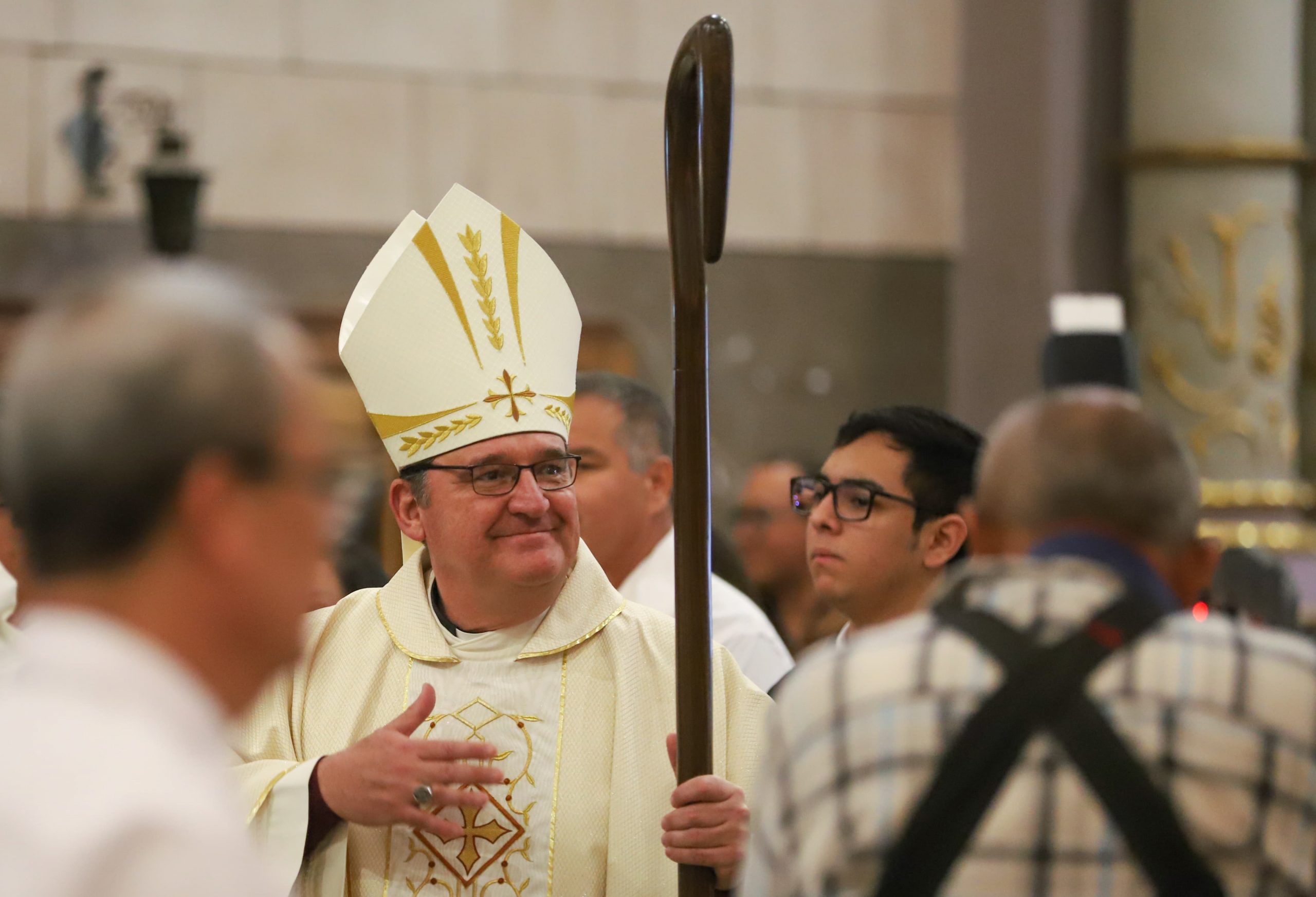 Llama obispo Hilario a no caer en psicosis por robos a parroquias 