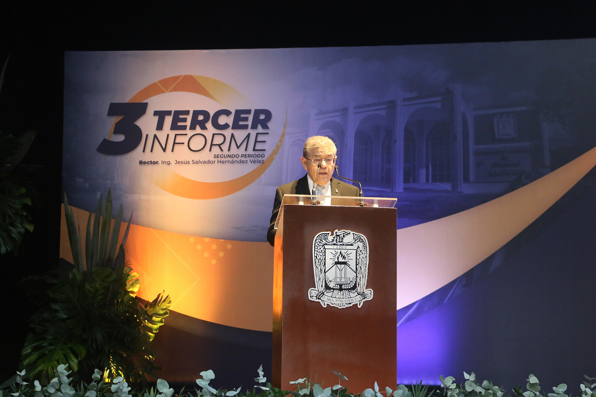 Superó UAdeC las adversidades: Hernández Vélez