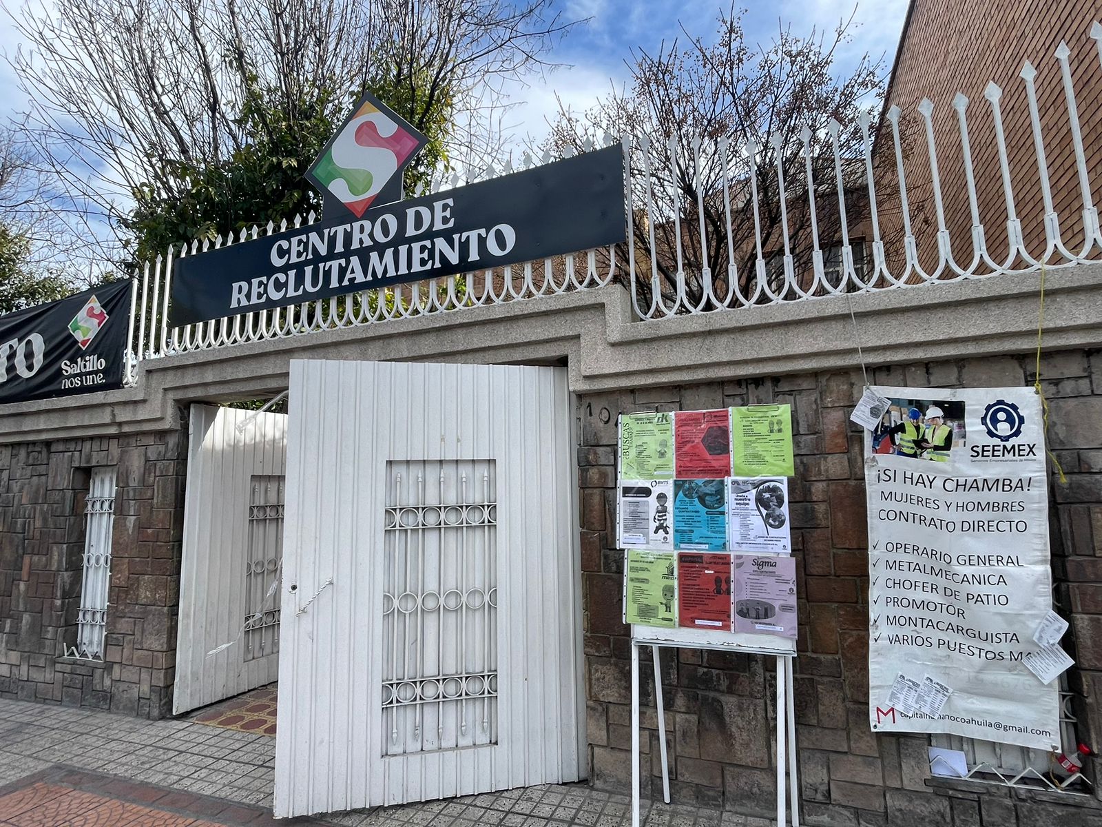 Fuera de la ley, reclutamiento laboral en vía pública: Mata 