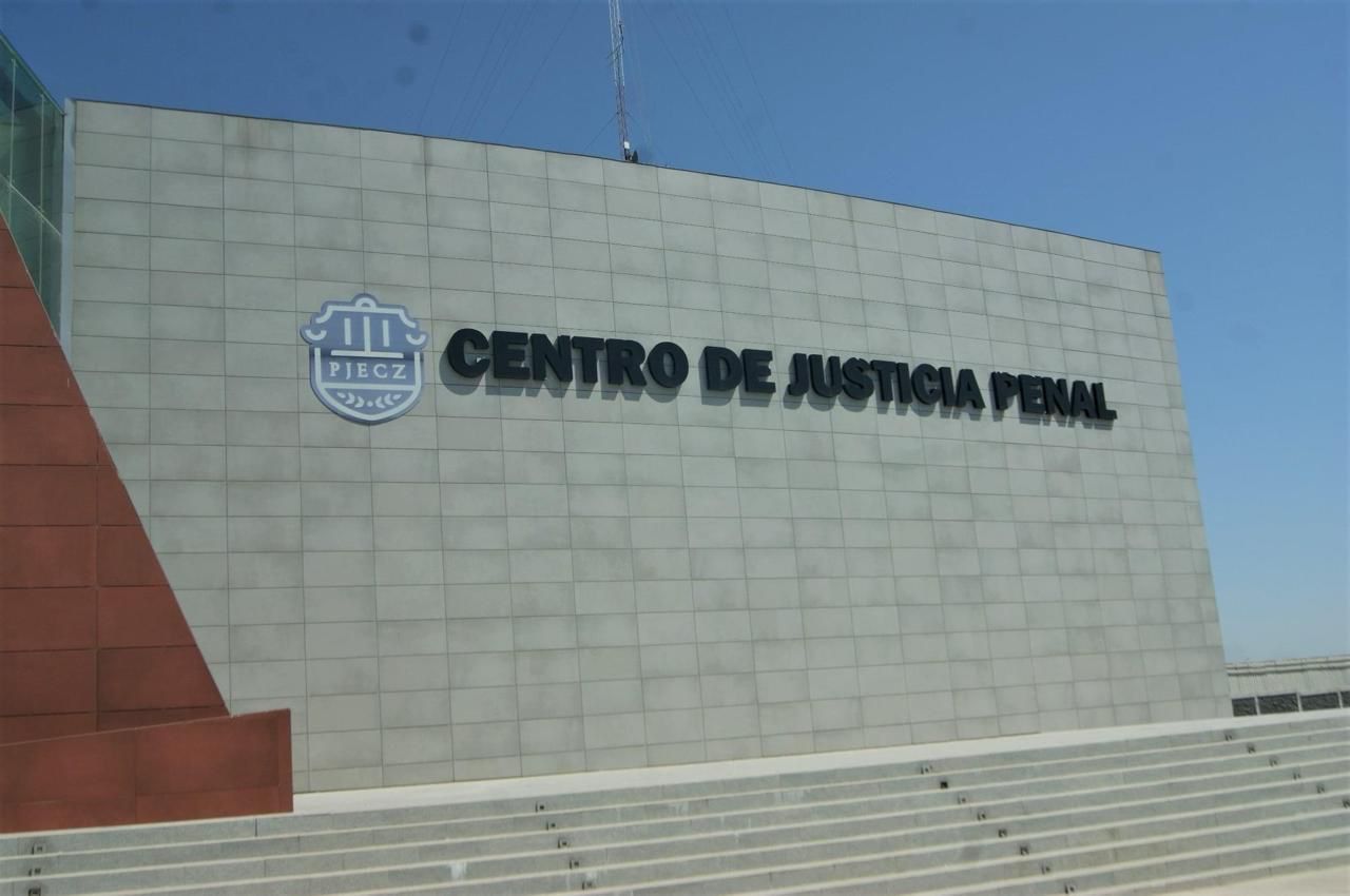 Le dan 8 años de prisión por atentar contra su hija