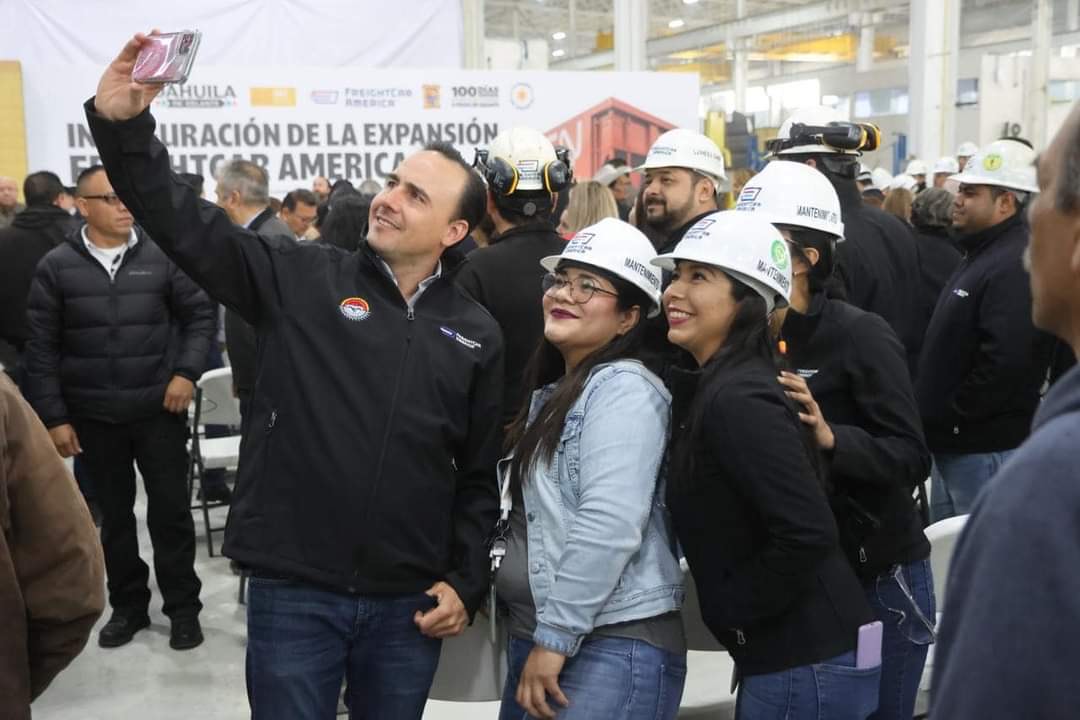 Llegan más inversiones y empleo para la región centro: Manolo