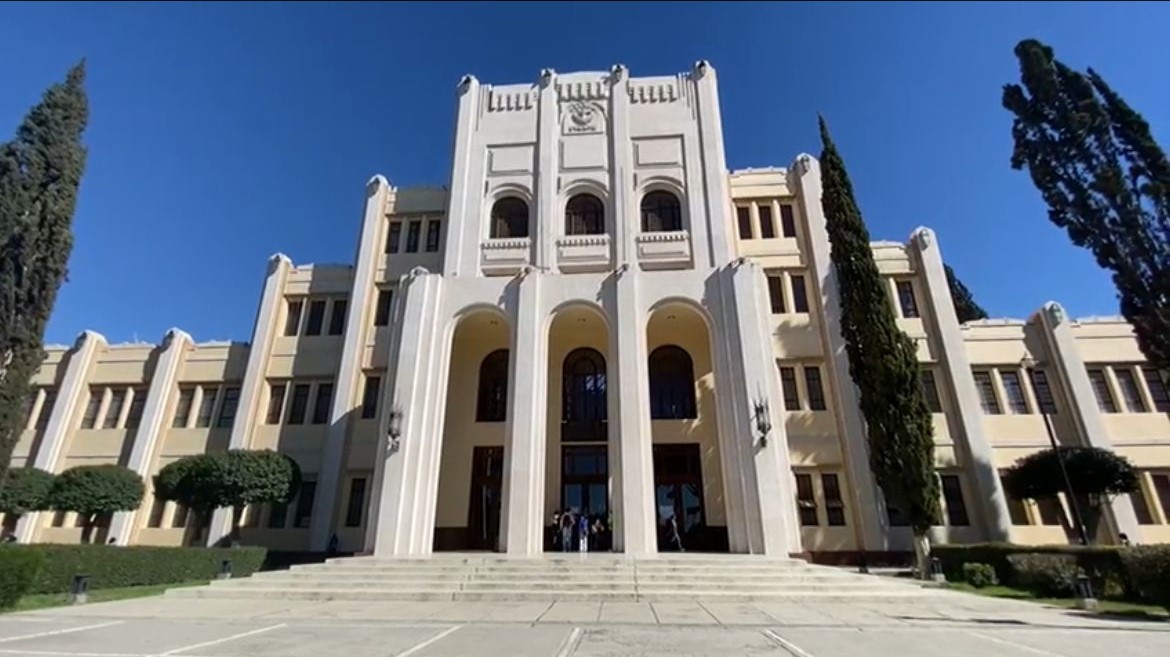 Denuncia Rector serie de robos en el Ateneo Fuente