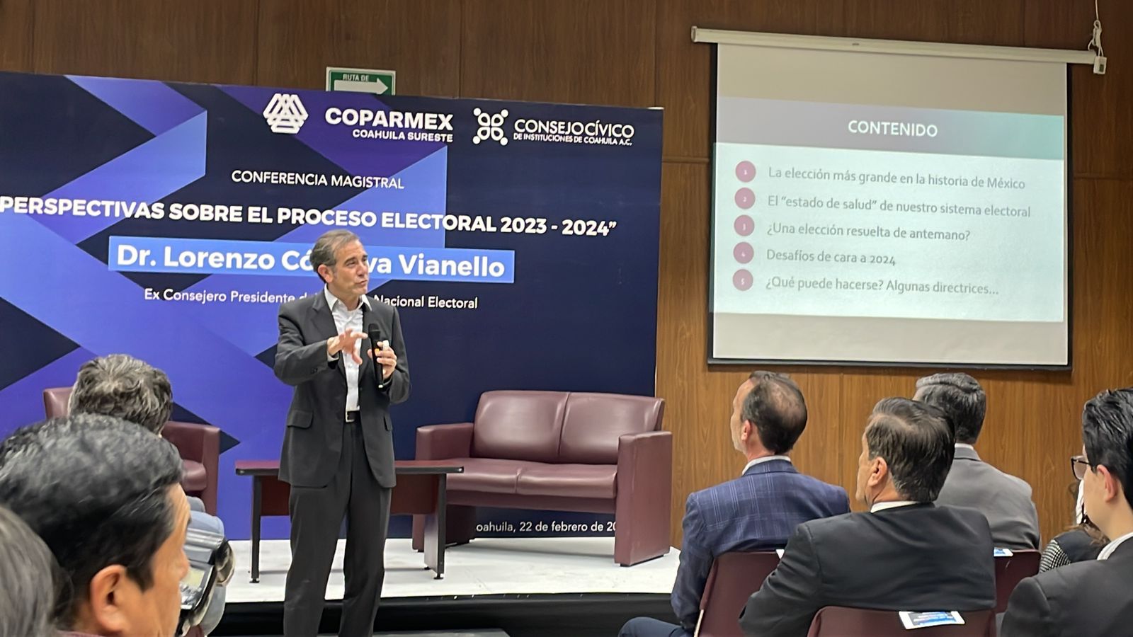 Autoridad electoral, responsable de piso parejo en elección: Córdova