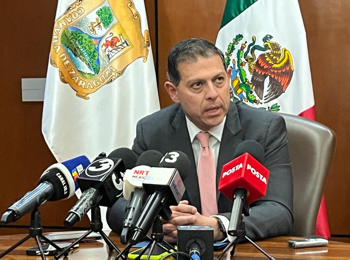 Va Rector por aviadores y altos salarios 