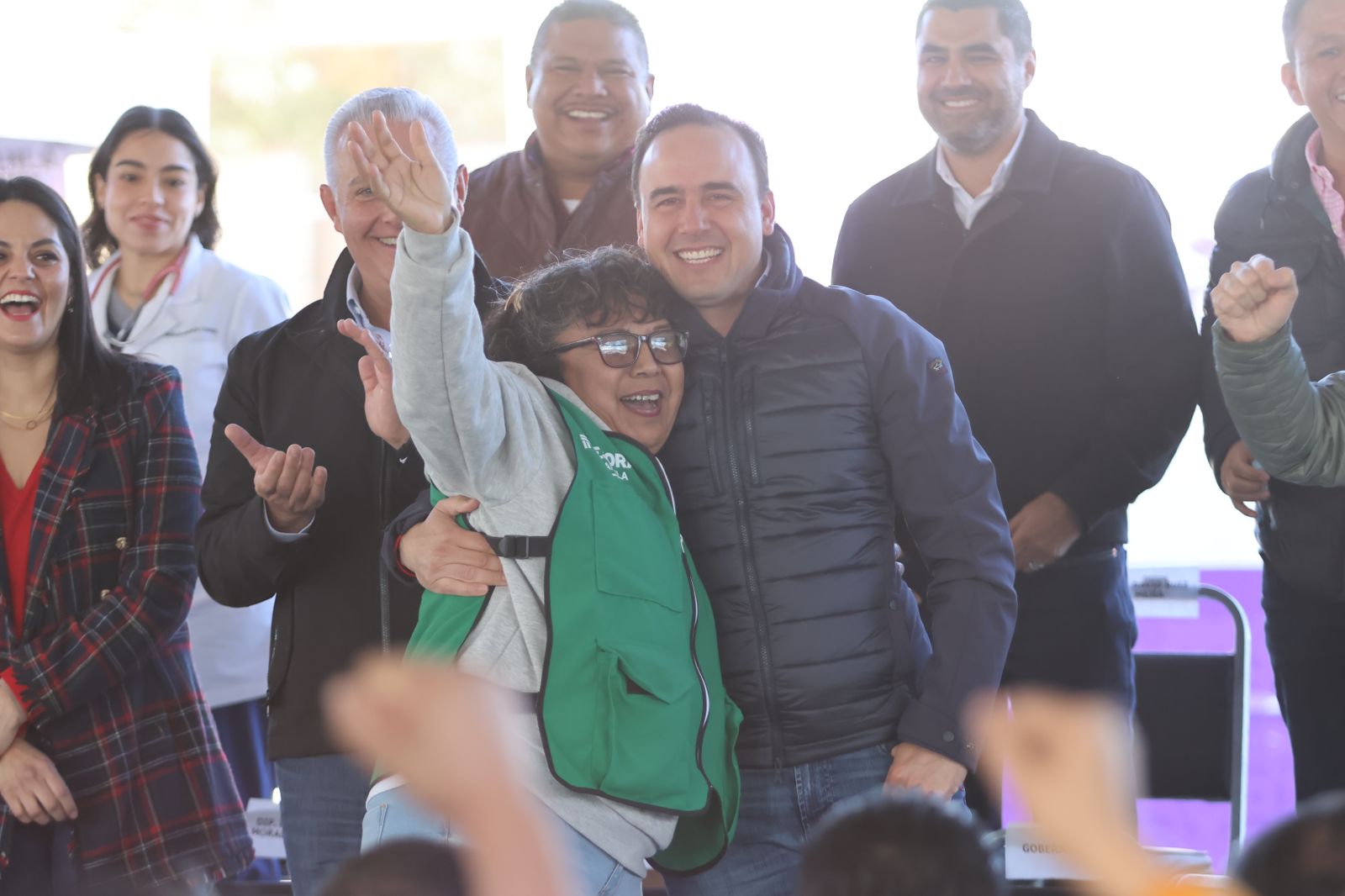 Visitan caravanas de salud comunidades en el estado