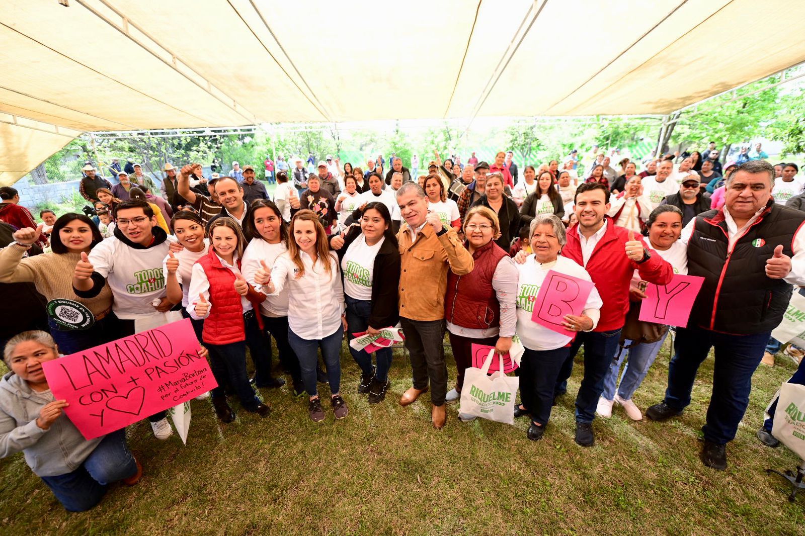 Llevaremos el desarrollo a los municipios y comunidades alejados: Miguel Riquelme y María Bárbara