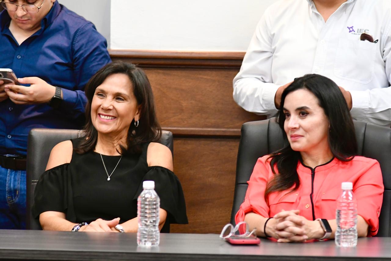 Firman colaboración Secretaría de las Mujeres y la CDHEC