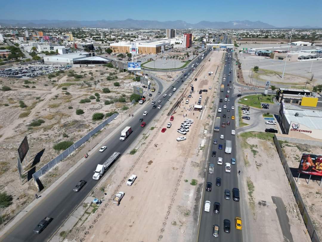 Supervisan Manolo y Román obras viales en Torreón