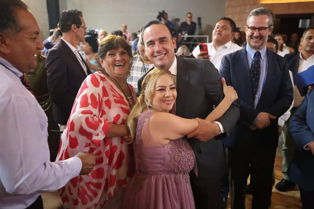 Inician festejos de los maestros en Coahuila