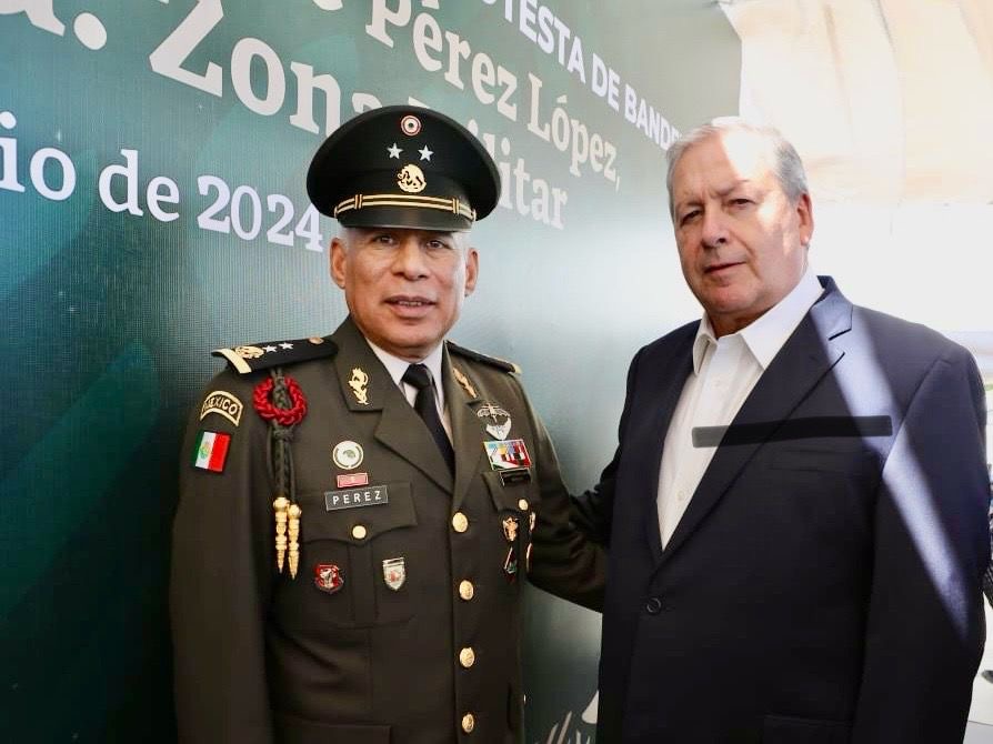 Refrenda Chema Fraustro unión con Ejército por la seguridad