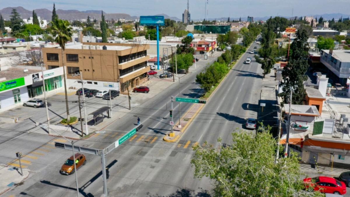 Se adaptan negocios a obras en V. Carranza