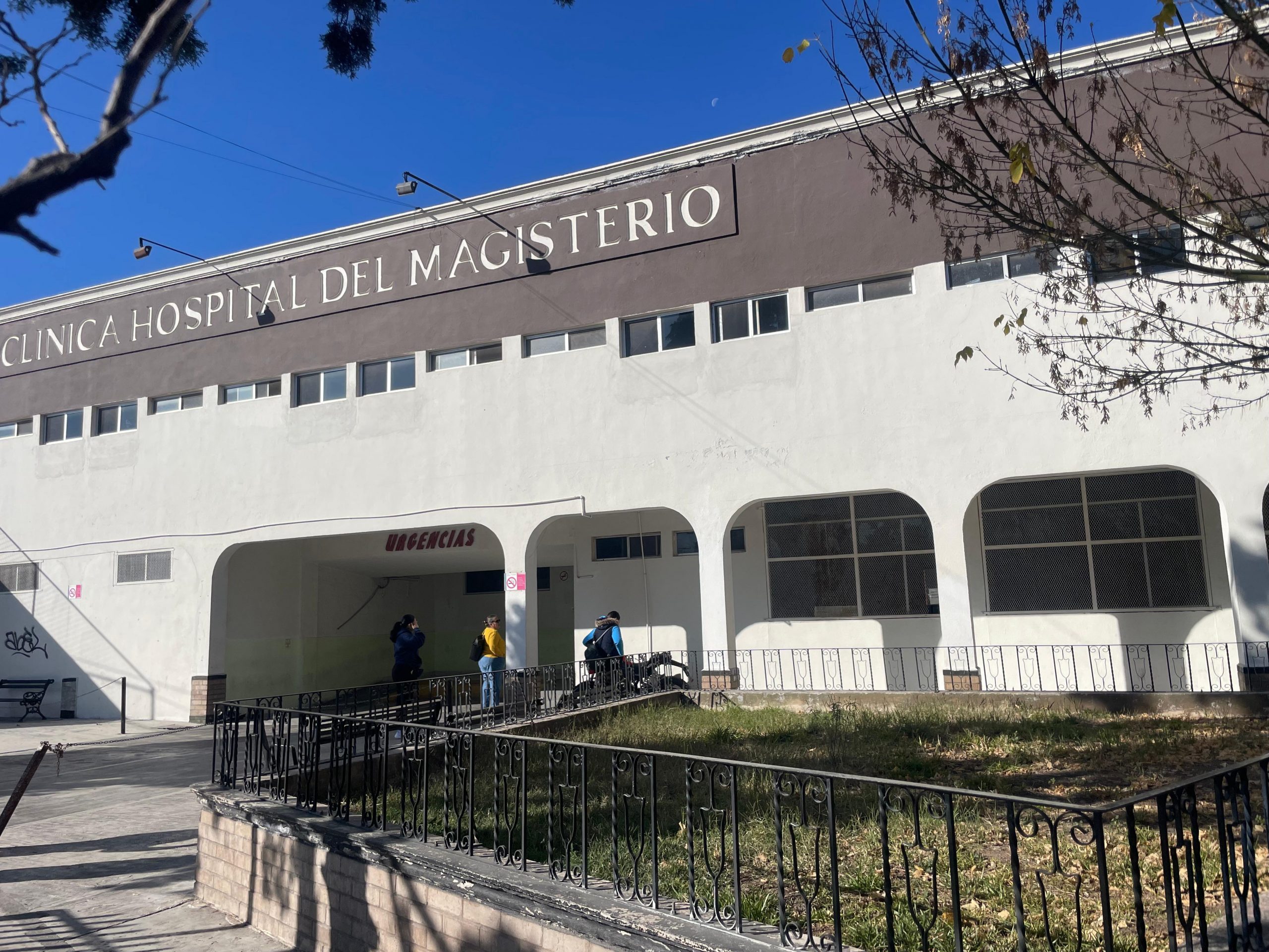 Analizan recorte en Hospital del Magisterio