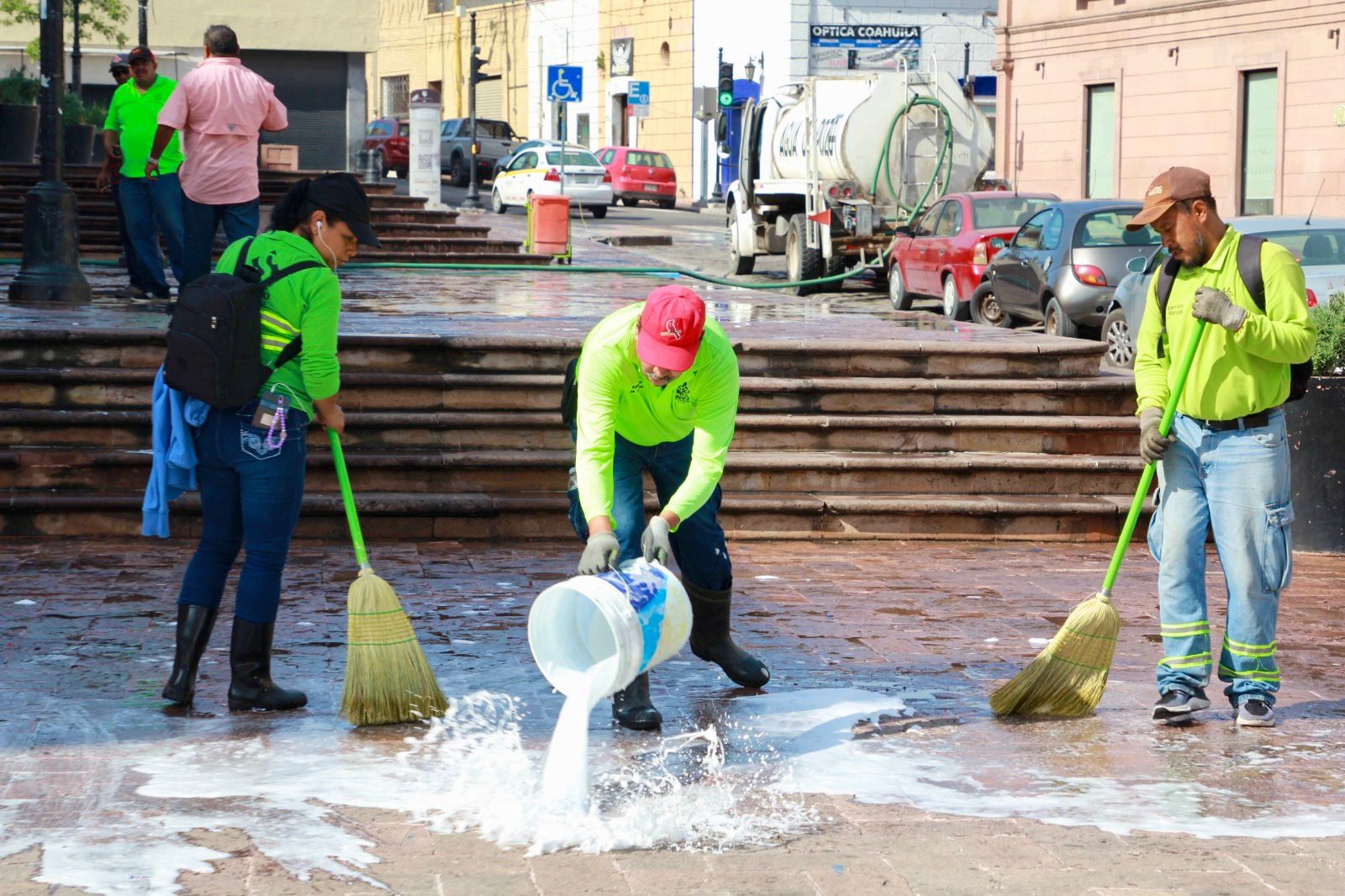 Abarrotaron fiestas 40 mil saltillenses
