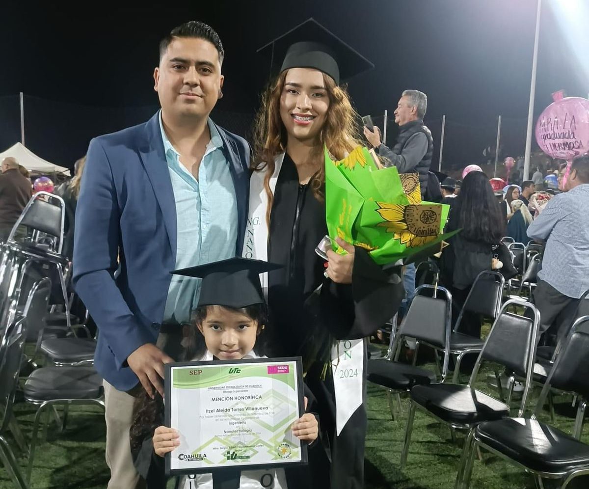Madre graduada busca inspirar a otras mujeres