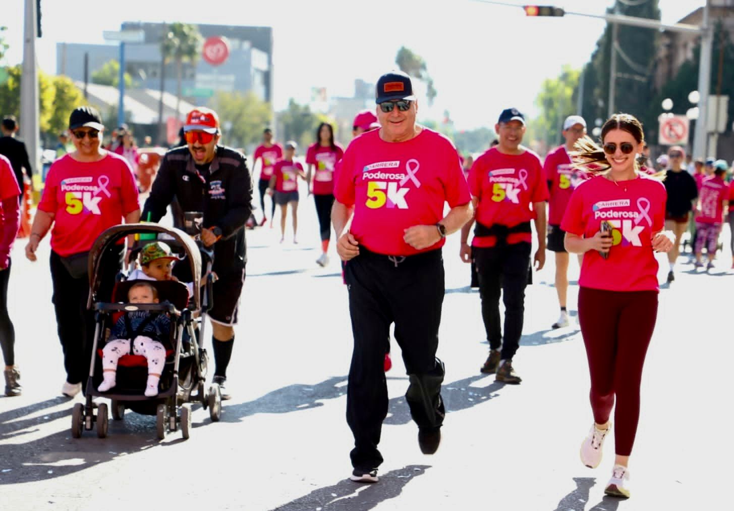 Se unen miles por la salud de las mujeres en carrera Poderosa 5K