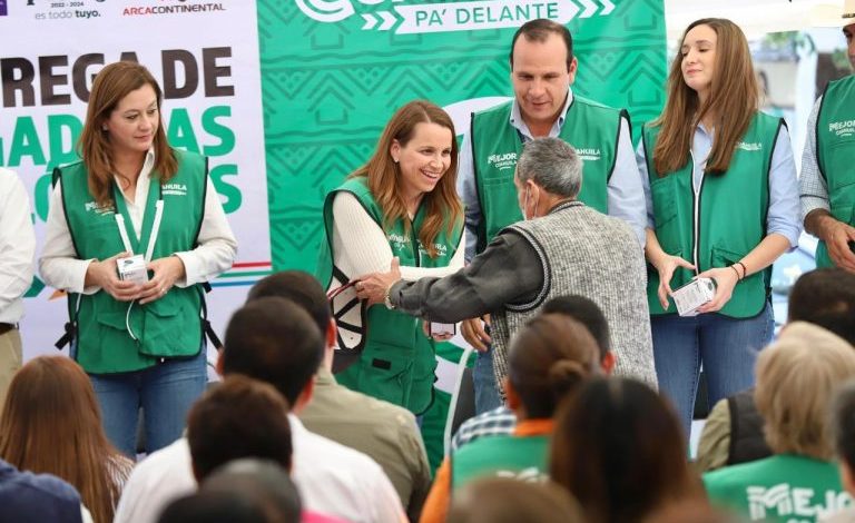 Entregan en Parras 3 mil regaderas ecológicas