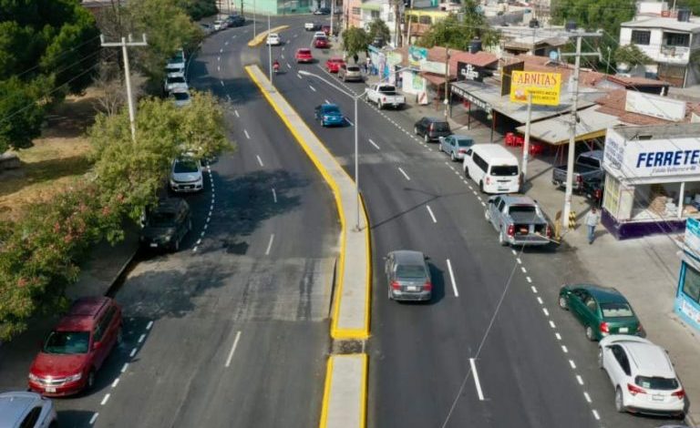 Entrega Chema Fraustro repavimentación de bulevar Eulalio Gutiérrez