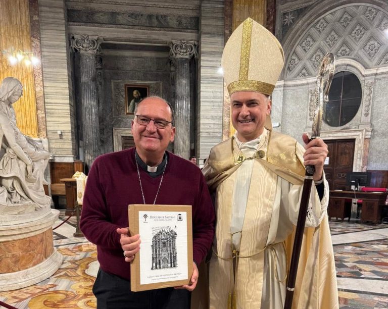 Tradición y fe coahuilense iluminan el Vaticano