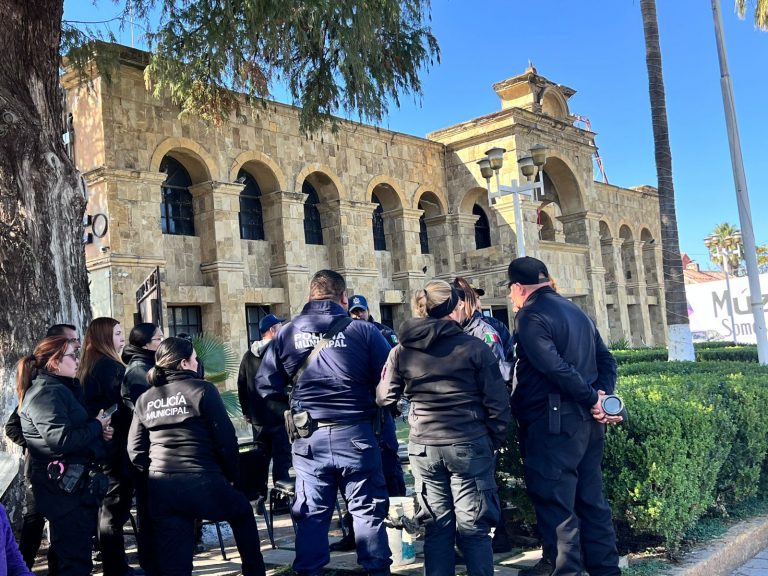 Sigue Múzquiz sin policías