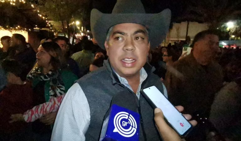Notifican expulsión a Paredes; confía se “caiga” resolución