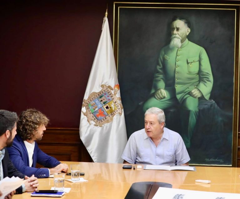 Se reúne Chema Fraustro con Agsal por trabajos en calle Gral. Cepeda