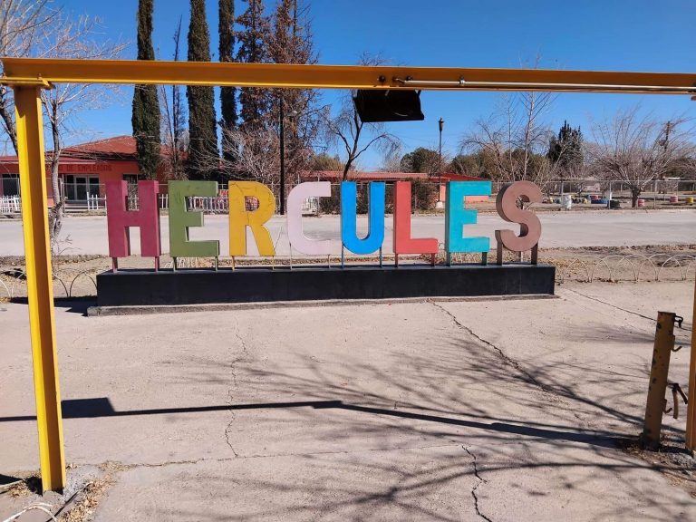 Gobierno estatal auxilia a población de Hércules