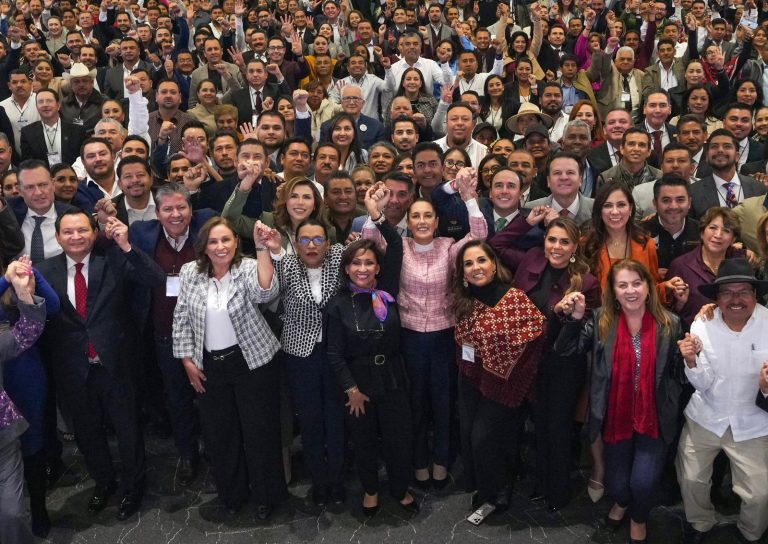 Trabajando en equipo los 3 órdenes de gobierno se obtienen mejores resultados: Manolo