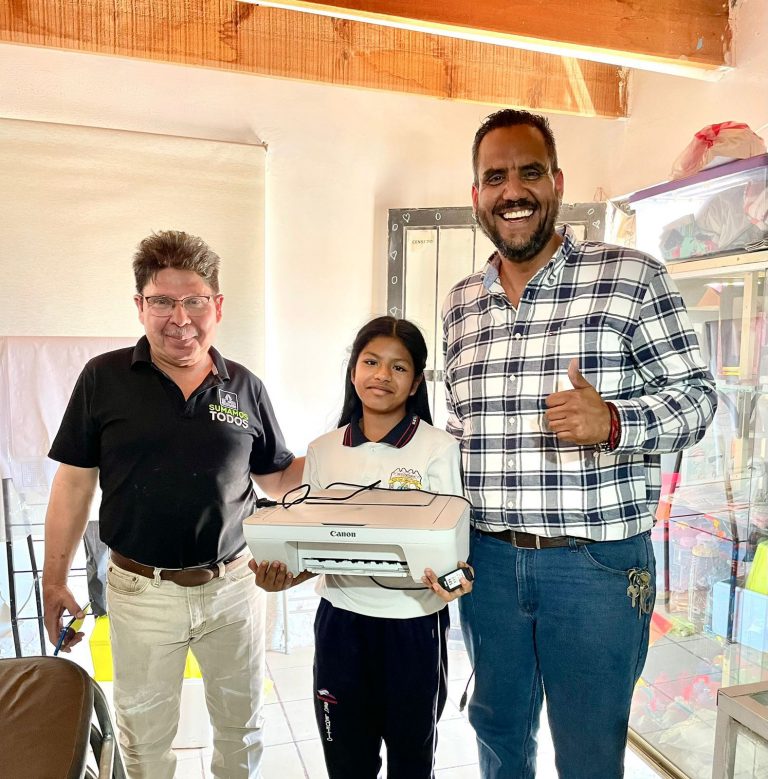 Christian González y su compromiso permanente con la educación