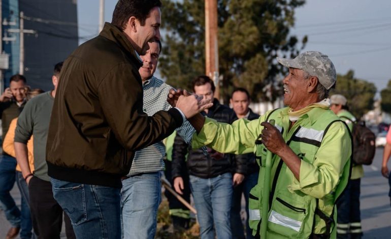 Todos los días mejoramos el sistema de alumbrado público: Javier Díaz