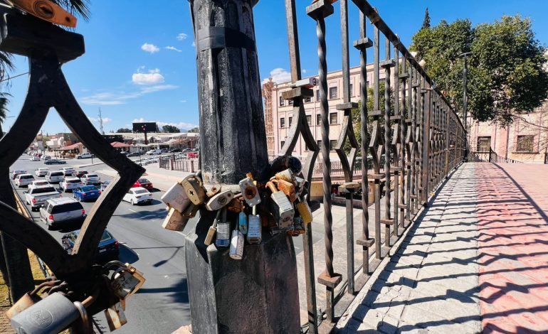 Candados del Amor, tradición romántica