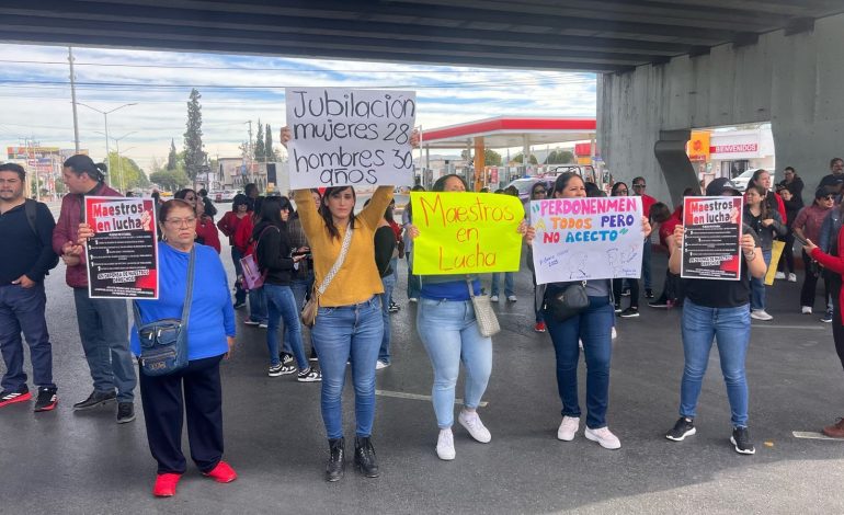 Marcha magisterio vs reforma al ISSSTE