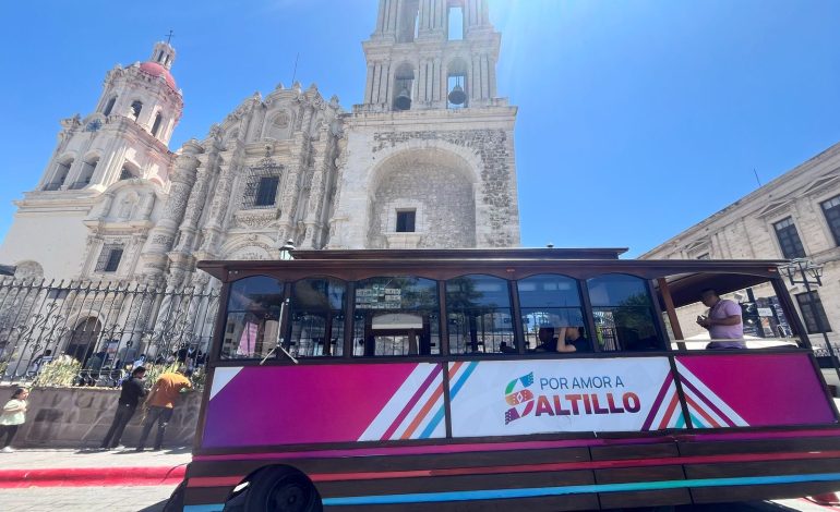 Regresa el tranvía turístico de Saltillo