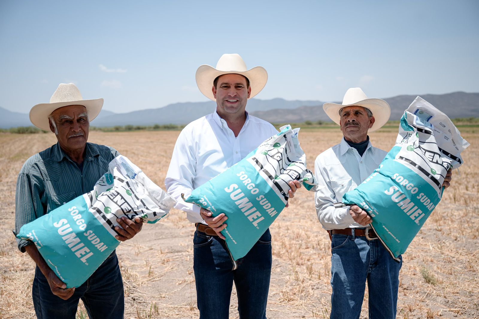 Pone en marcha Javier Díaz programas agrícolas 2025