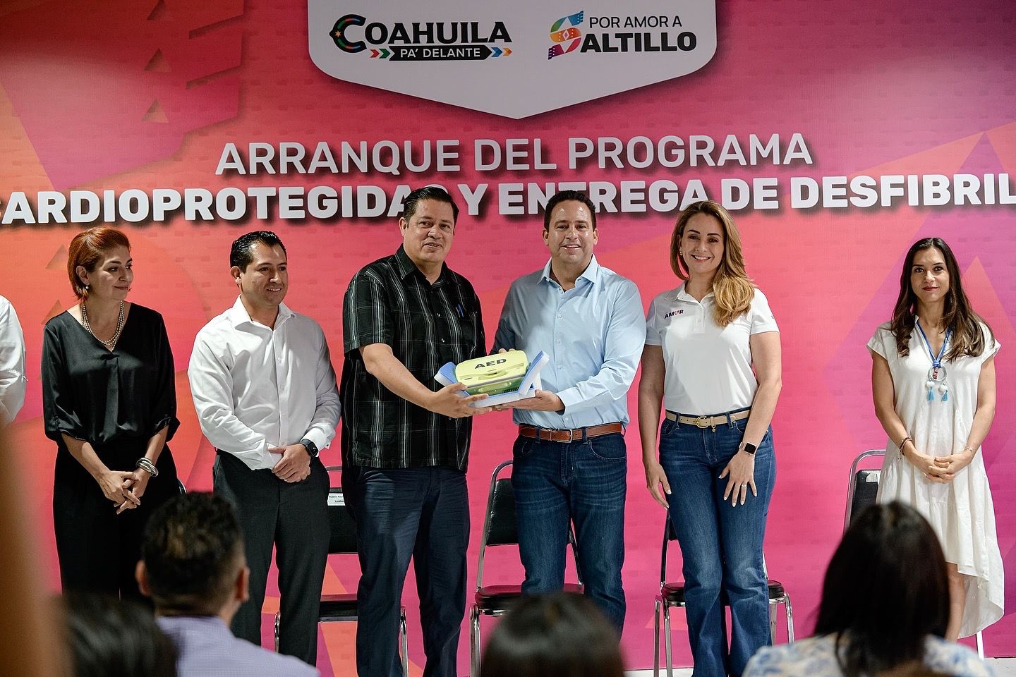 Ponen en marcha Javier y Luly Programa de Áreas Cardioprotegidas