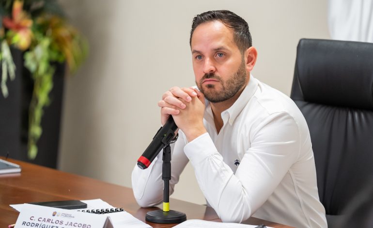 Va Jacobo tras Menera