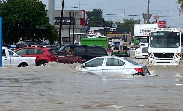 Piedras Negras bajo el agua