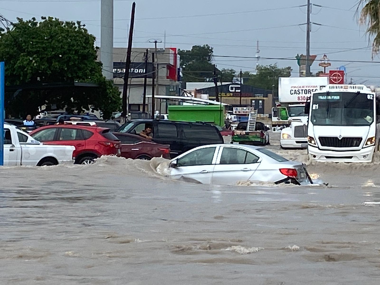 Piedras Negras bajo el agua