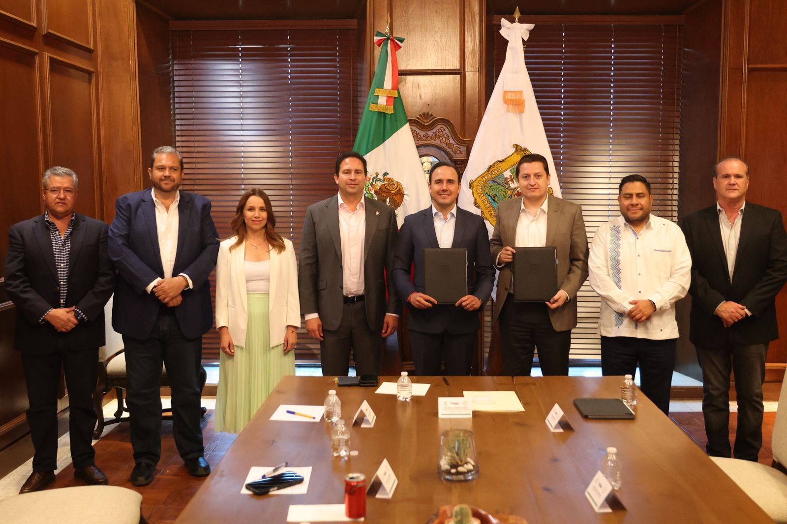 En equipo vamos a construir el tren que pasará por Coahuila: Manolo