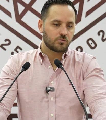 Toma distancia Sheinbaum de Jacobo