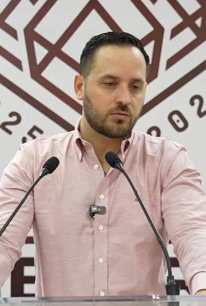 Toma distancia Sheinbaum de Jacobo